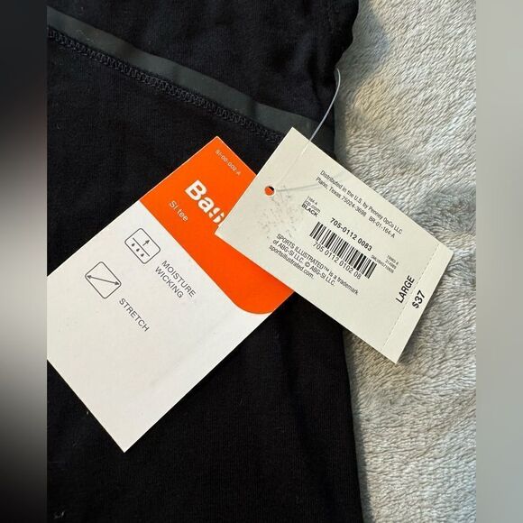 NWT Sports Illustrated Unisex Tee Black Large - Picture 4 of 5